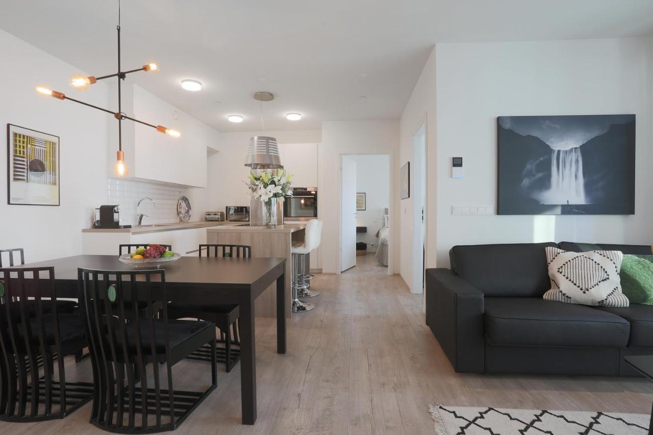 Salka Suites Luxury Apartment 2Br, 2 Bathrooms Reykjavík Kültér fotó